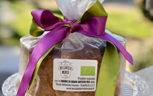 Festeggia la Pasqua con le schiacciate prodotte con le farine di grani antichi della Tenuta